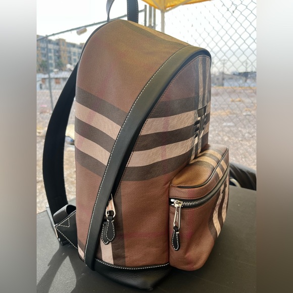 Burberry backpack - Picture 2 of 3